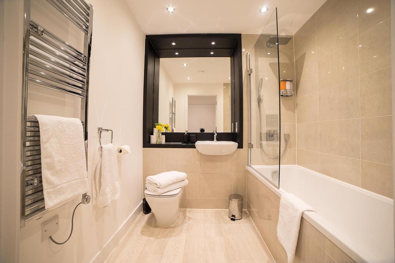 Luxury King Bed Apartment & Free Parking Cambridge  Extérieur photo