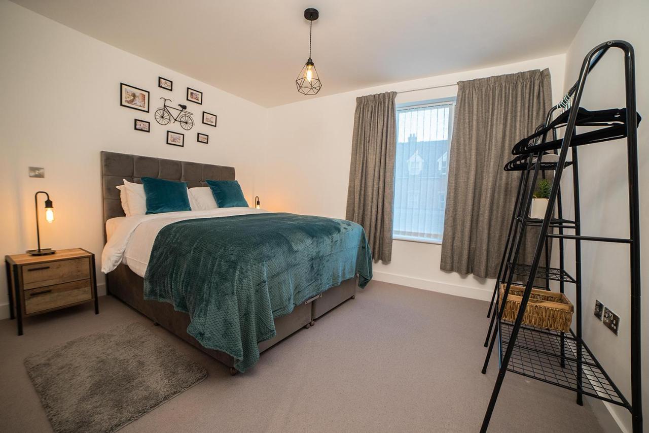 Luxury King Bed Apartment & Free Parking Cambridge  Extérieur photo